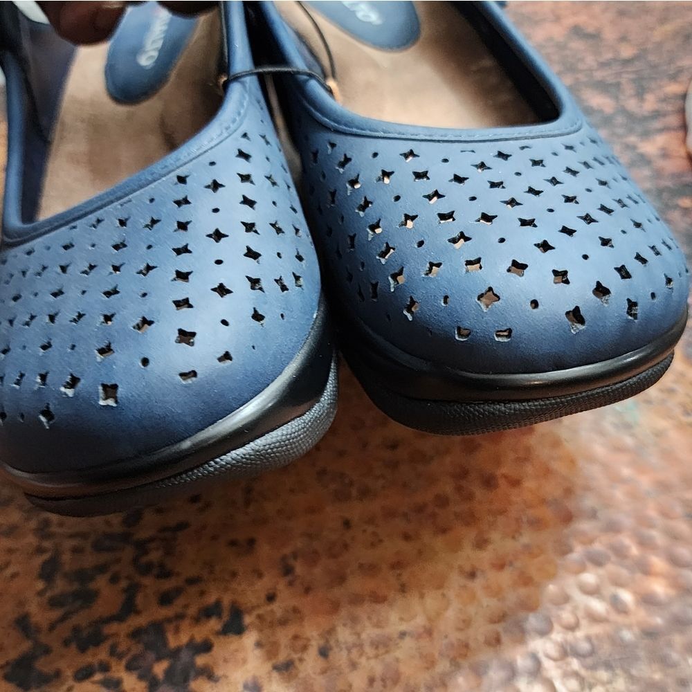 Rialto Vinto Mary Jane Clogs in Navy 411 - Picture 6 of 16
